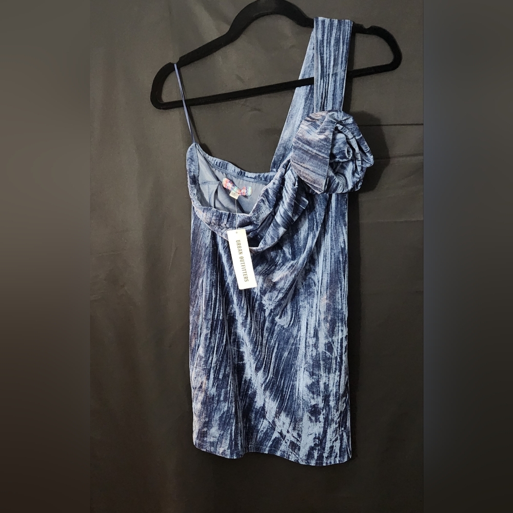 Urban Outfitters Dahlia Rosette Velvet Mini Dress - Picture 15 of 16